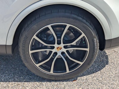 2024 Porsche Cayenne AWD