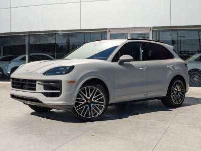 2025 Porsche Cayenne AWD