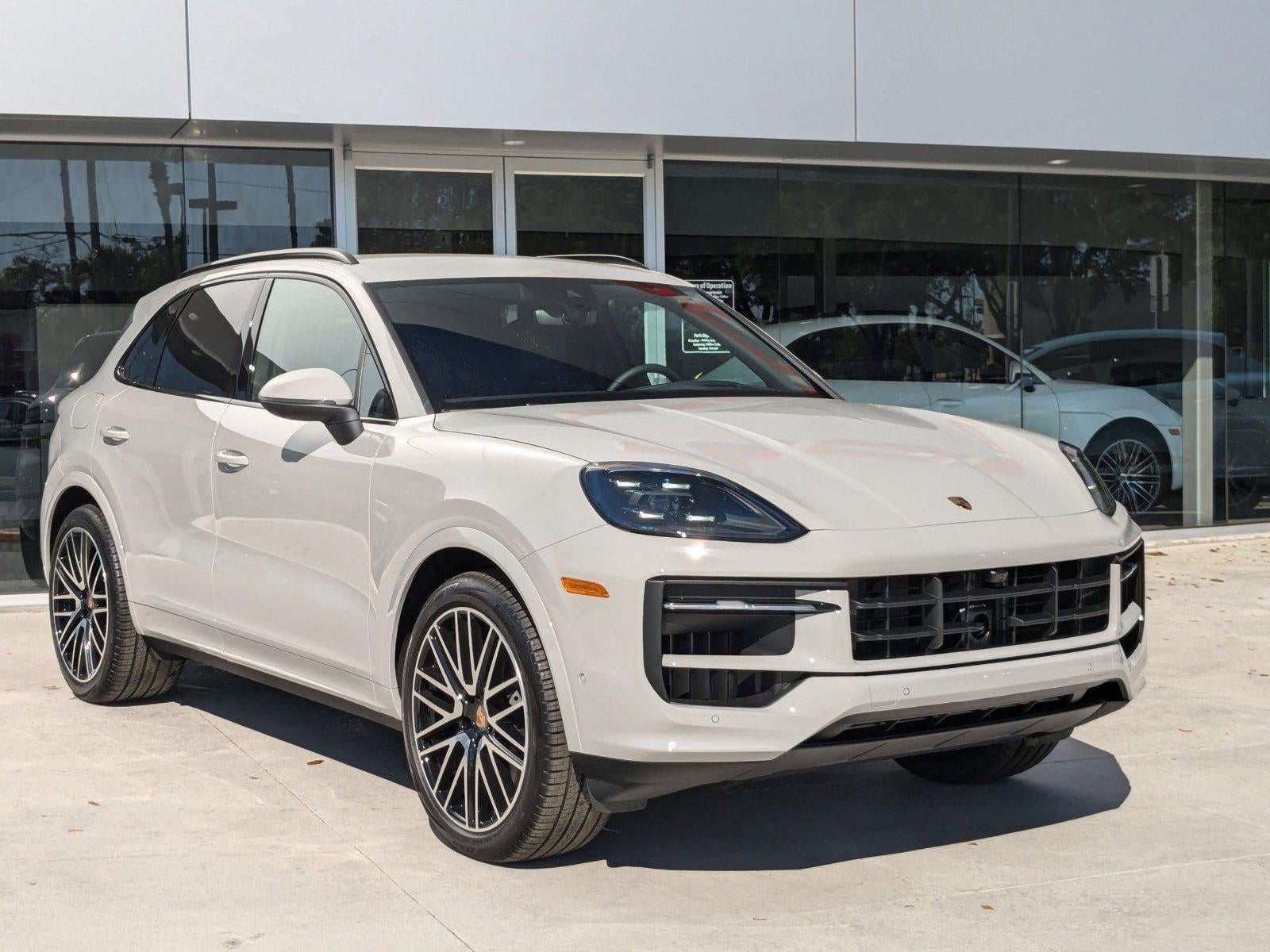 2025 Porsche Cayenne AWD