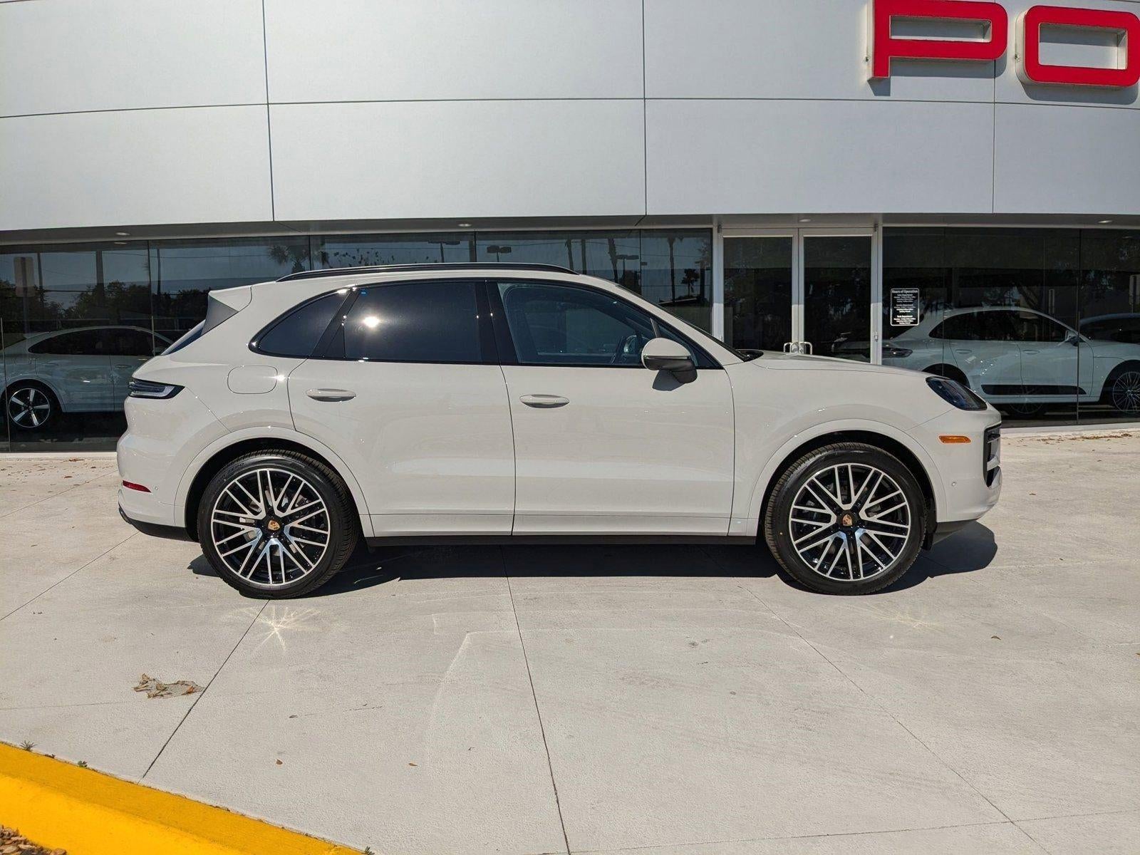 2025 Porsche Cayenne AWD