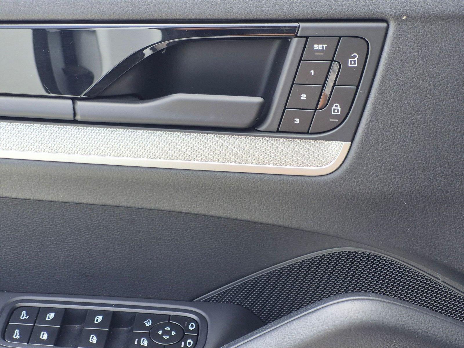 2024 Porsche Cayenne Coupe AWD