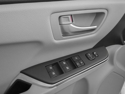 2017 Toyota Camry SE Auto (Natl)