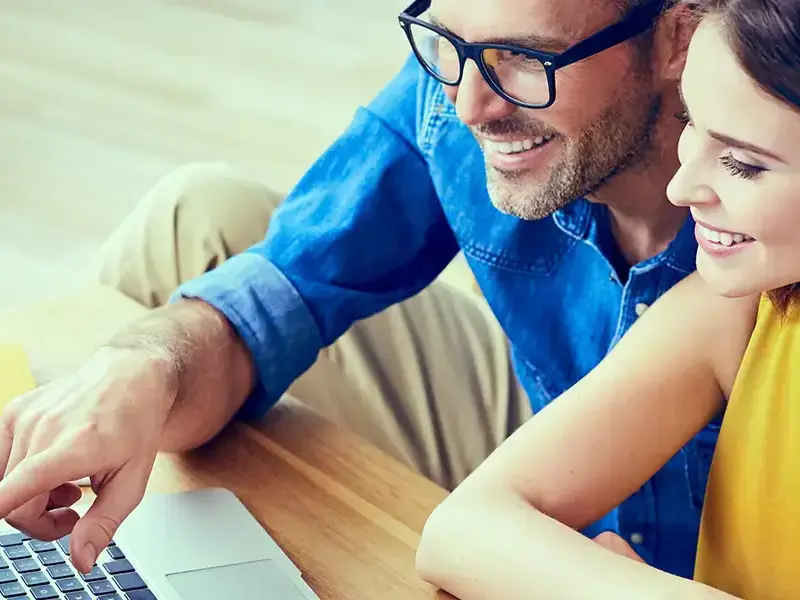 Couple shopping online